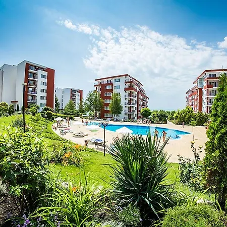 Студия Со Спальней Форт Нокс Е2 Apartment *